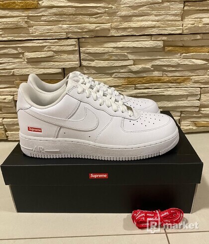Air Force 1 low White Supreme