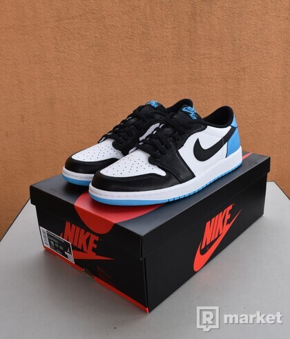 Nike Air Jordan 1 Low UNC