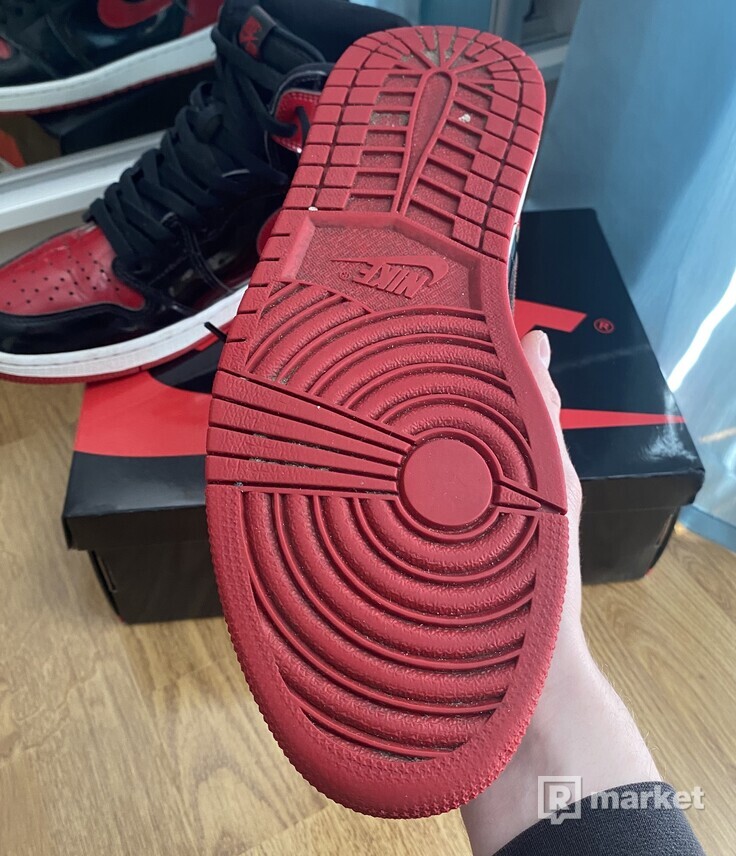 Nike Jordan 1 high patent bred