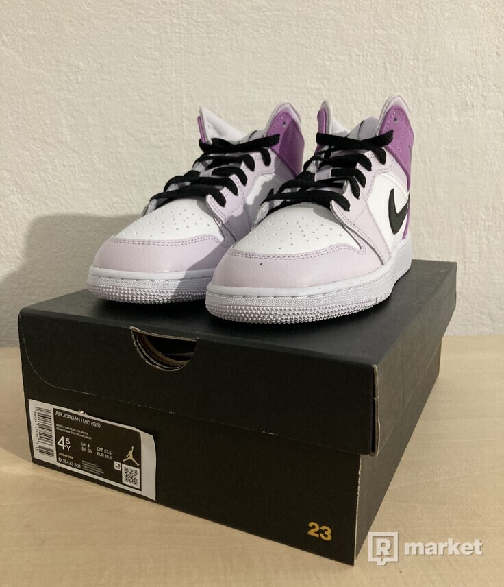 Nike Air Jordan 1 Mid Barely Grape (GS)