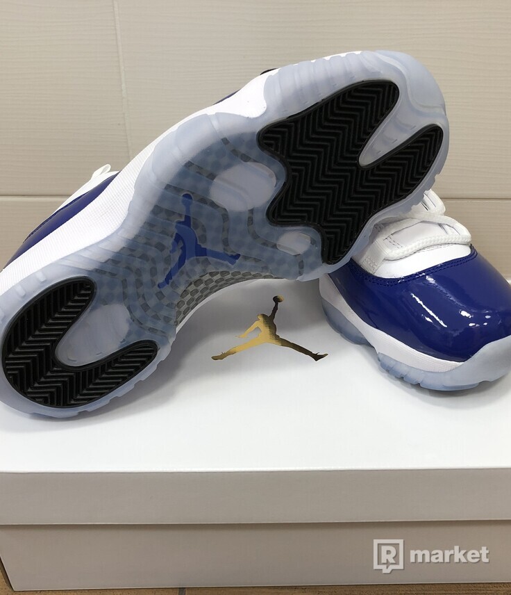 Nike Jordan 11 White Concord
