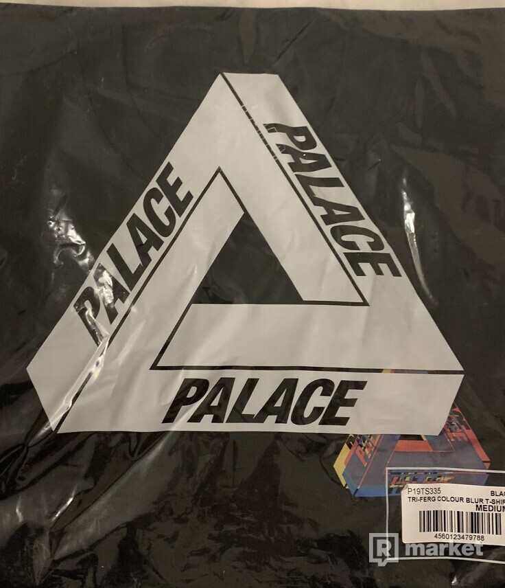 Palace tri-ferg colour blur
