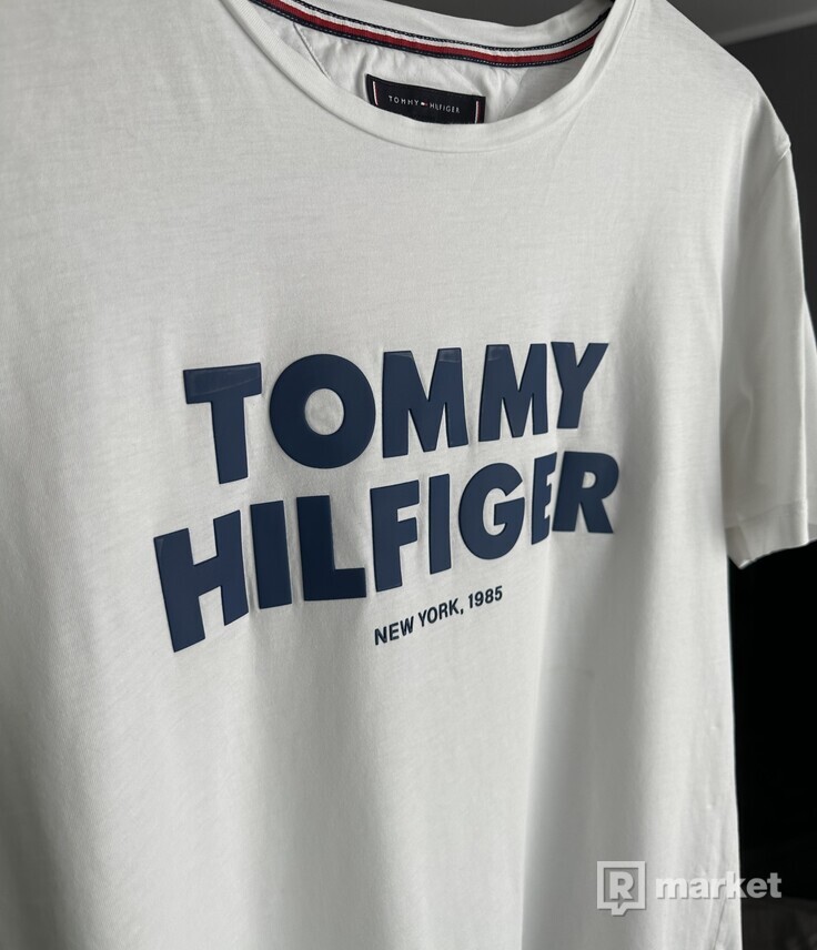 Tommy Hilfiger tee