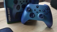 Xbox Controller "Aqua Shift"