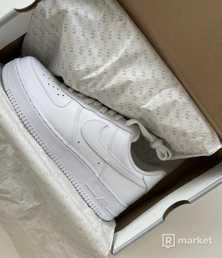 Nike air force 1´07 tripple white