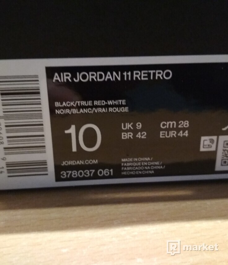 Air Jordan 11 retro BRED