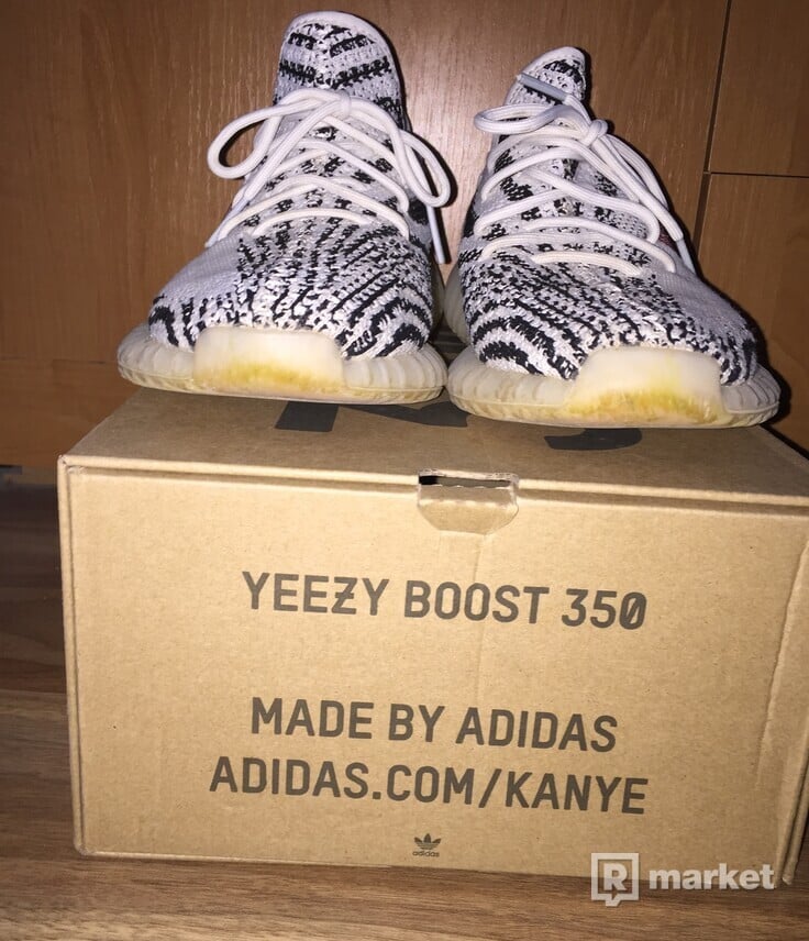 Yeezy 350 V2 Zebra