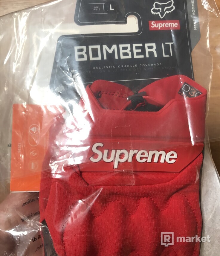 Supreme®/Fox Racing® Bomber LT Gloves