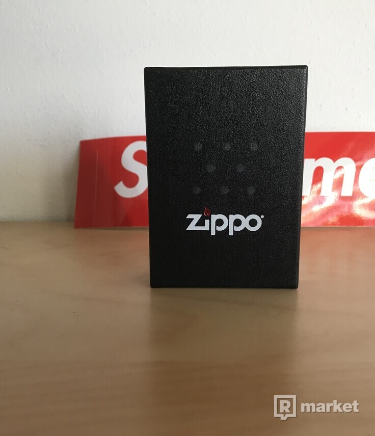 Supreme Logo Zippo®