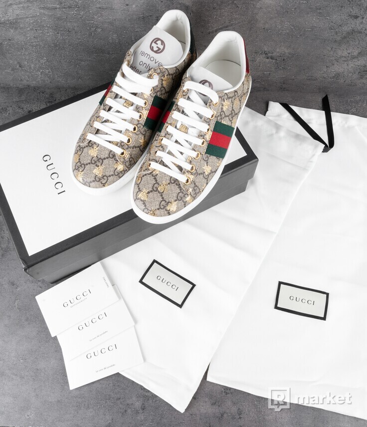 Gucci New Ace GG Supreme Bee Low tenisky sneakers