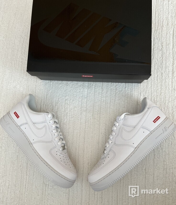 Nike x Supreme Air Force 1 White