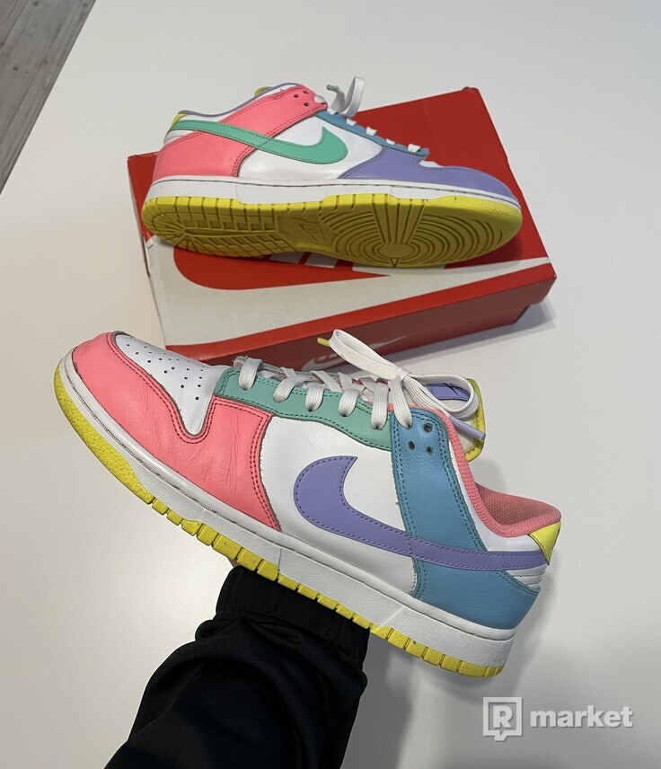 Nike dunk low Easter Candy