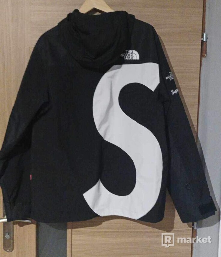 Supreme TNF S logo mountain jacket black