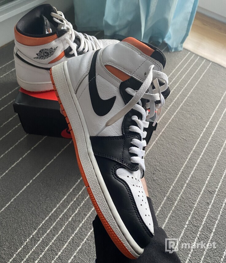 Nike Jordan 1 high electro Orange