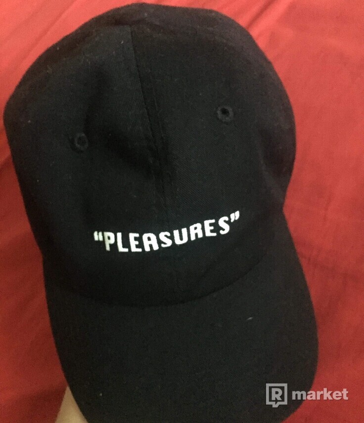 Pleasures cap
