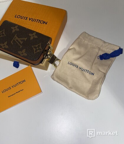 Louis Vuitton key pouch