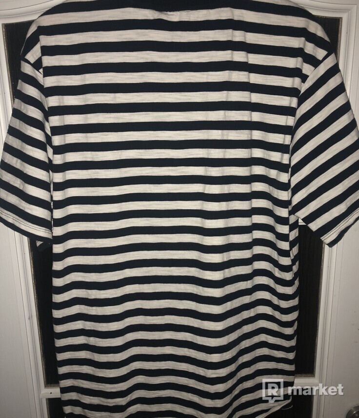 guess tee