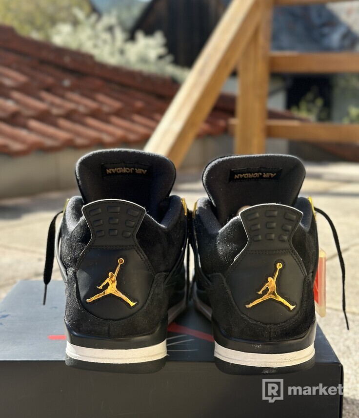 Nike Jordan 4 royalty