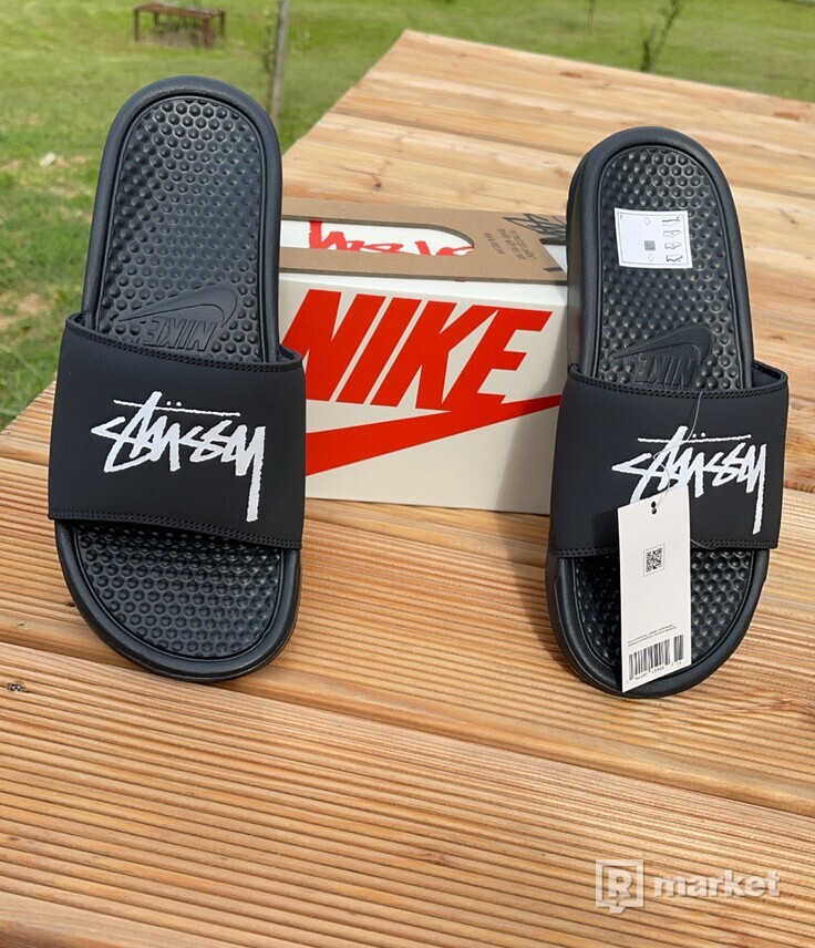 Nike & Stussy slides