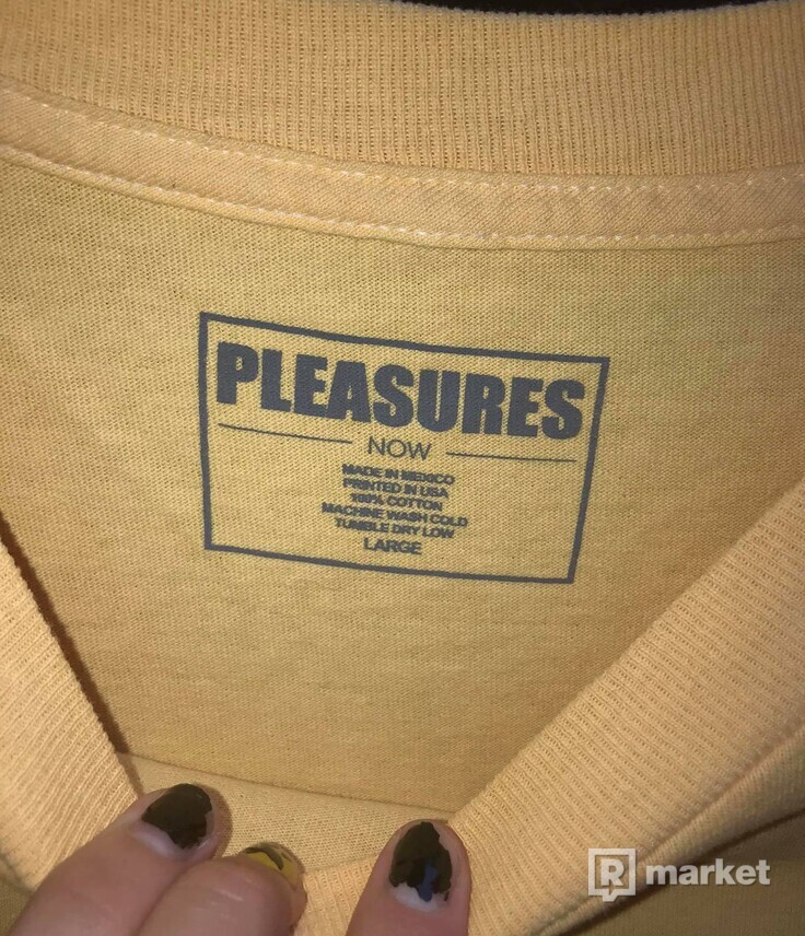 tričko pleasures size L