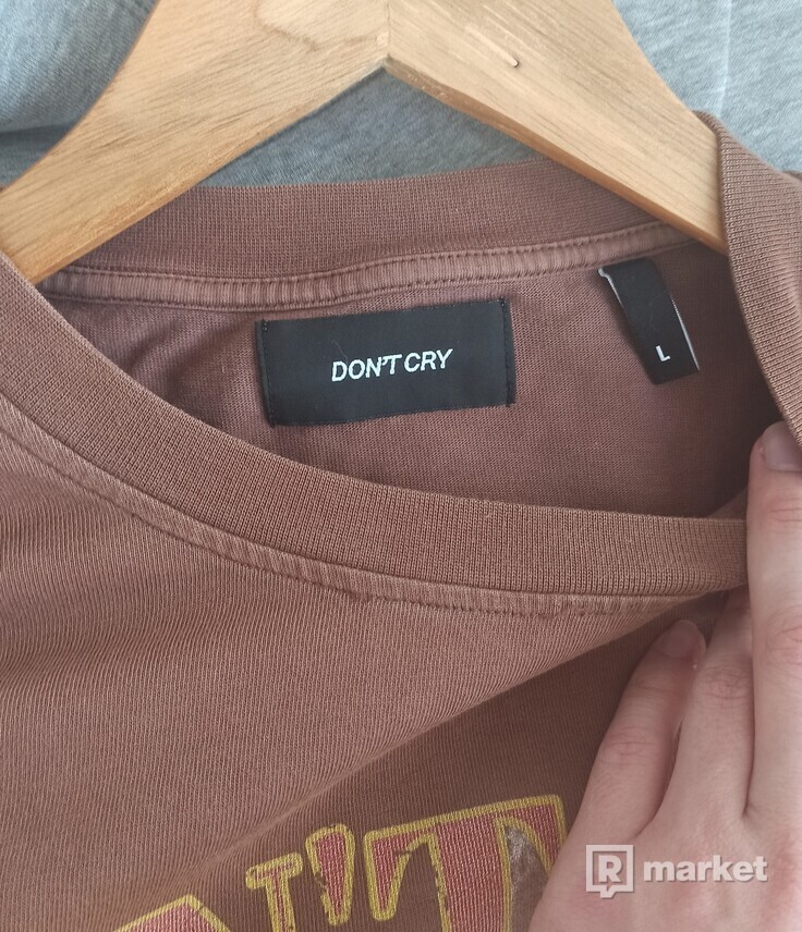 Don't cry hnedé tričko