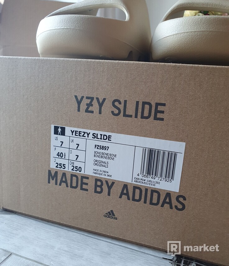 Adidas yeezy slide bone