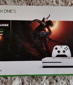 X BOX ONE S 1 TB + Shadow of Tomb Raider