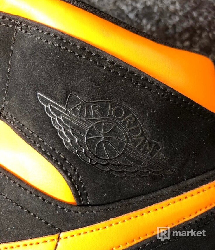 Air Jordan 1 Mid Orange Peel