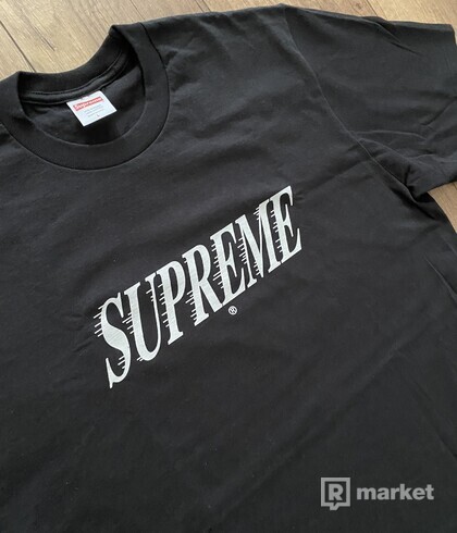 Supreme “Slap shot” tee