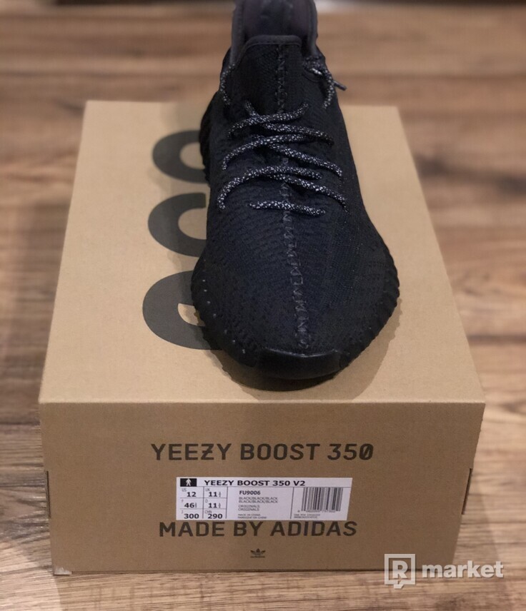 Yeezy boost 350 v2 black non reflective