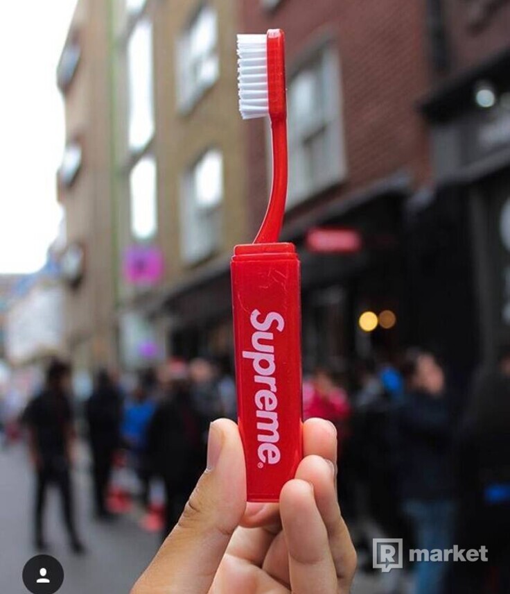Supreme Toothbrush
