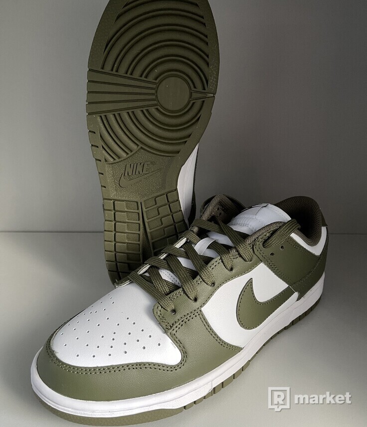Nike Dunk Olive 42