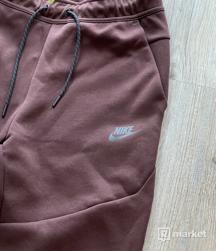 Nike Tech Fleece Tepláky