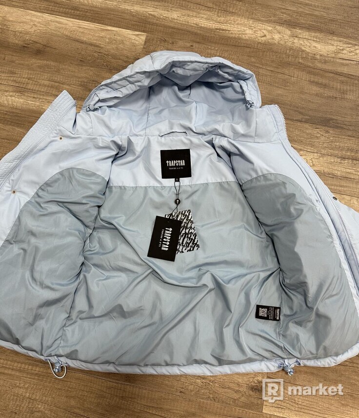 trapstar decoded hooded puffer 2.0 ice blue