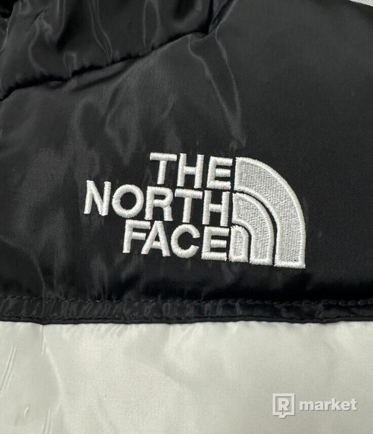 North Face 700 Bunda Biela