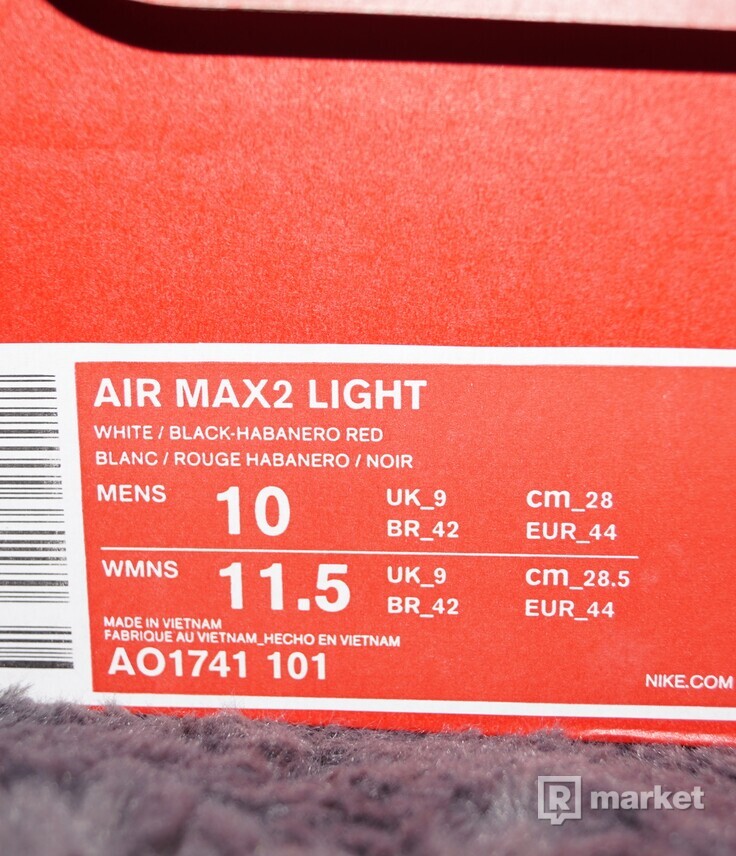 NIKE AIR MAX 2 LIGHT