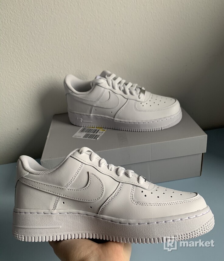Nike Air Force 1 All White