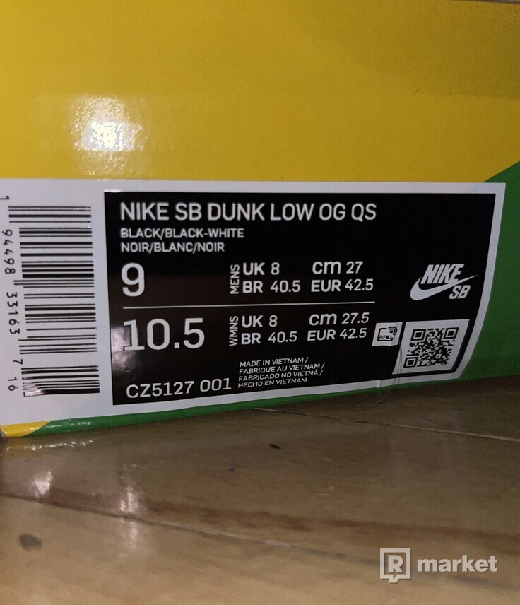 Nike Dunk SB x Medicom Toy BE@RBRICK