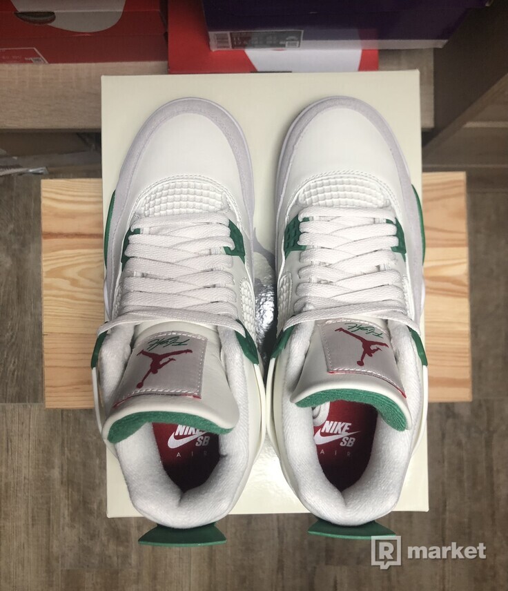 Nike SB Jordan 4 Pine Green