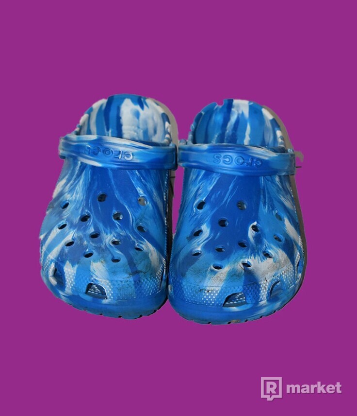 Waterpool Crocs