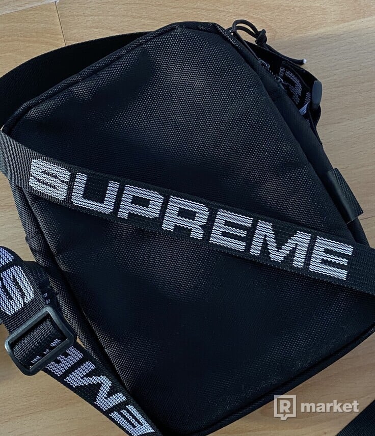 Supreme Shoulder Bag SS18 | REFRESHER Market