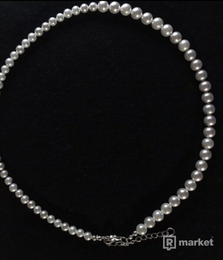 Swarovski pearl necklace