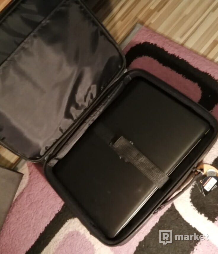 Notebook Asus VivoBook SonicMaster + myš a brašna