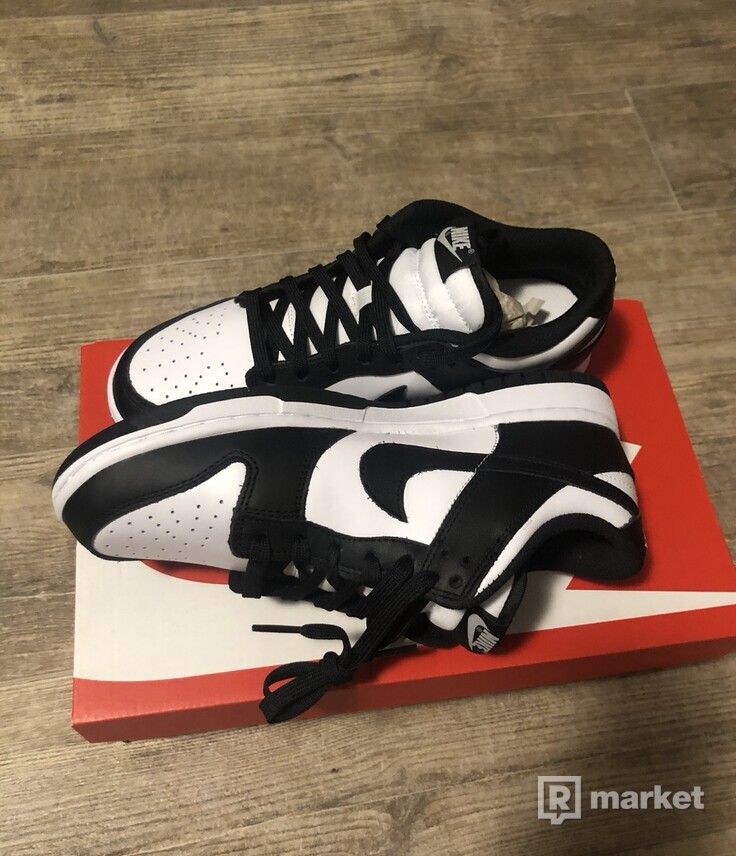 Nike Dunk low Black White (W)