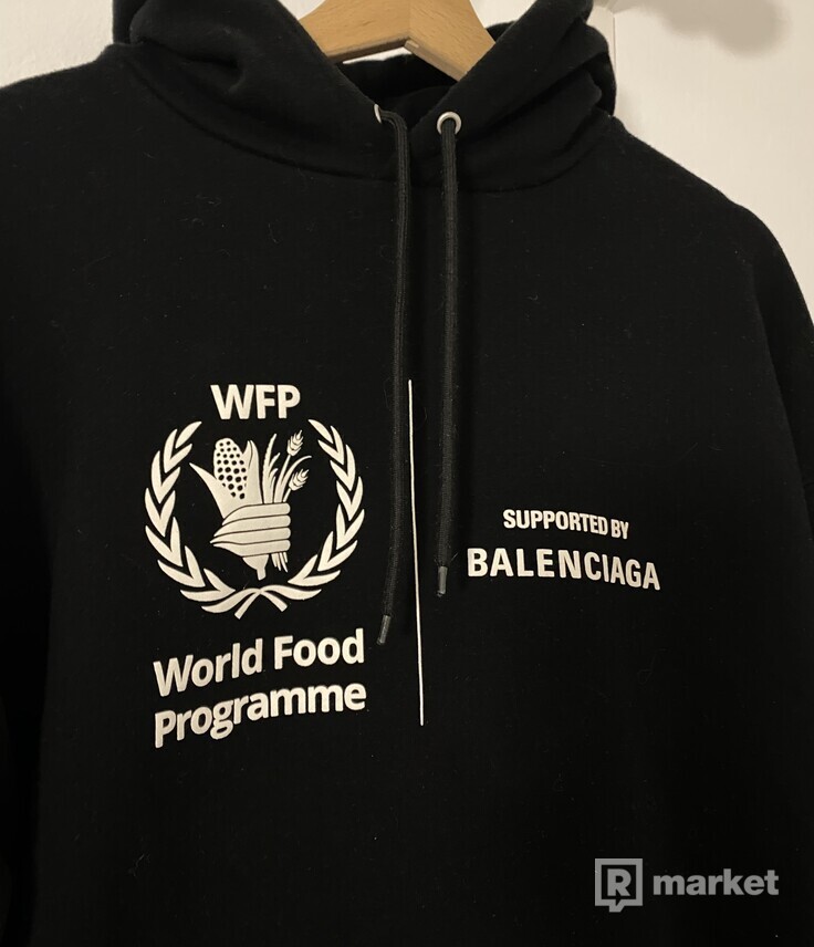 Balenciaga WFP size M čierna mikina hoodie