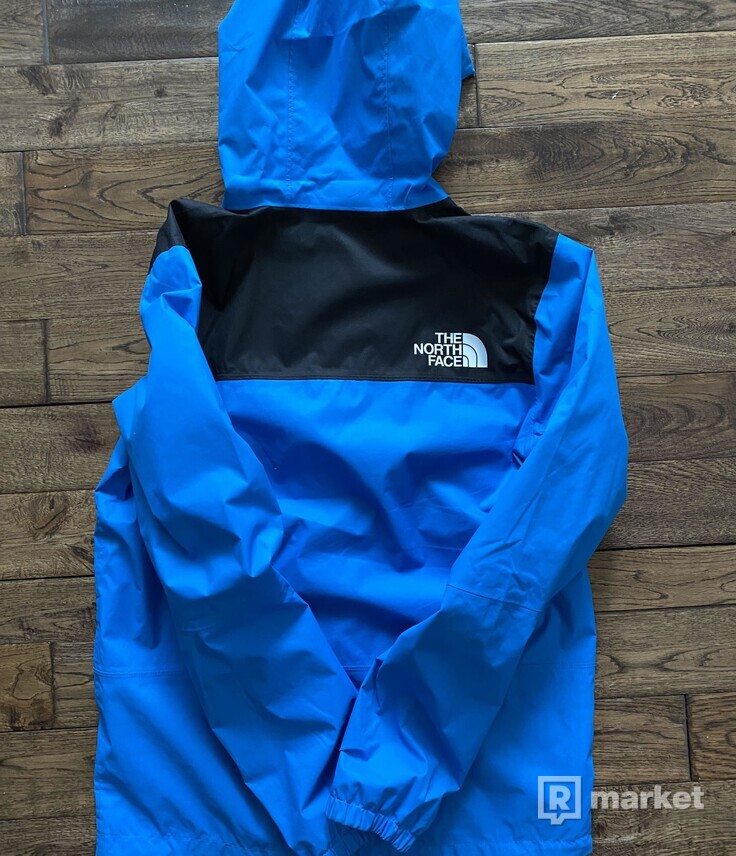 The North Face M 1990 Mountain Q Jacket Blue