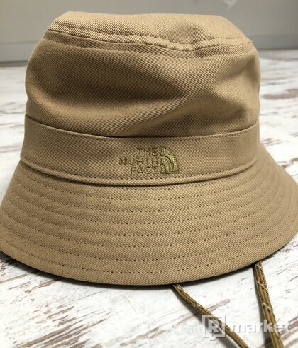 The North Face bucket hat