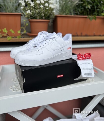 Nike Air Force 1 x Supreme (White)