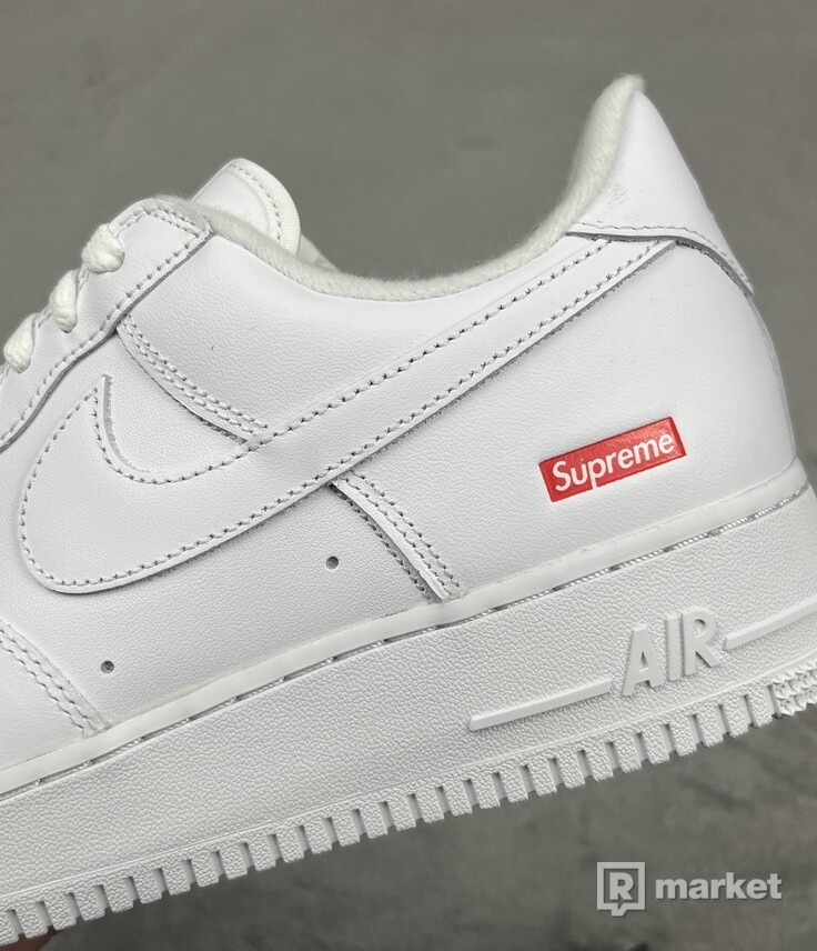 NIKE AIR FORCE 1 LOW "SUPREME WHITE"