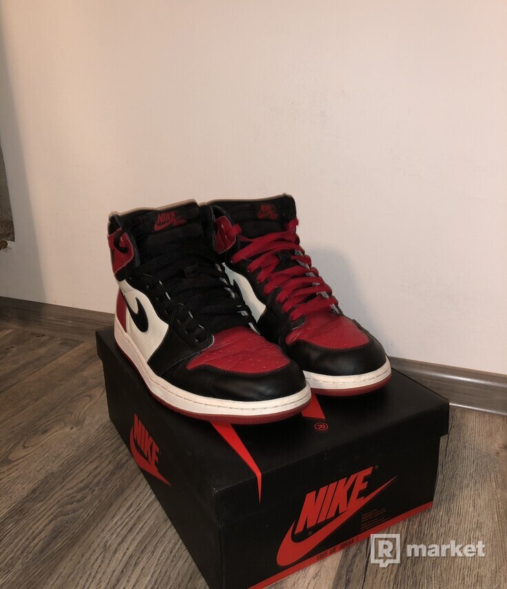Nike Air Jordan retro 1 OG Bred Toes
